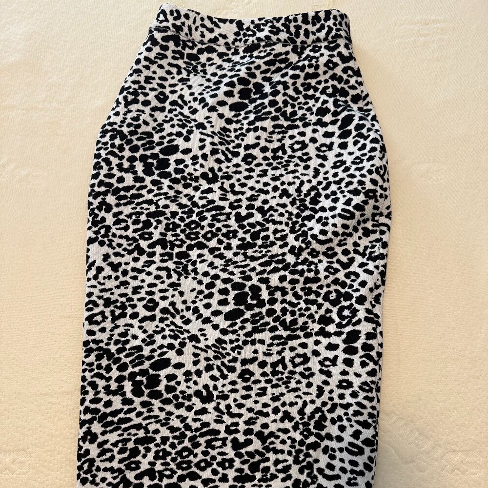 House of CB Bodycon Midi skirt animal print, small. Worn once, like new.